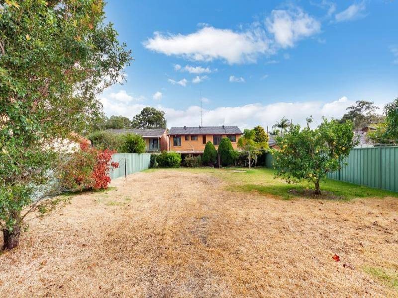 15 Gordon Avenue, Summerland Point NSW 2259