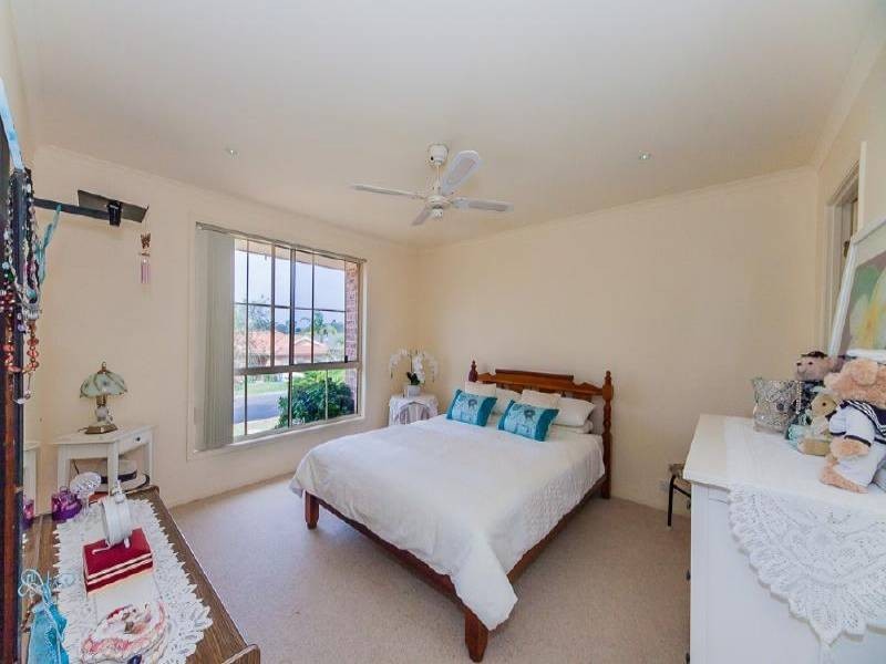 25 Bay Vista Road, Gwandalan NSW 2259