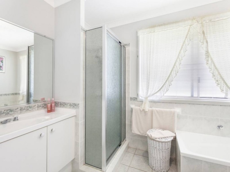 24 Bay Vista Way, Gwandalan NSW 2259