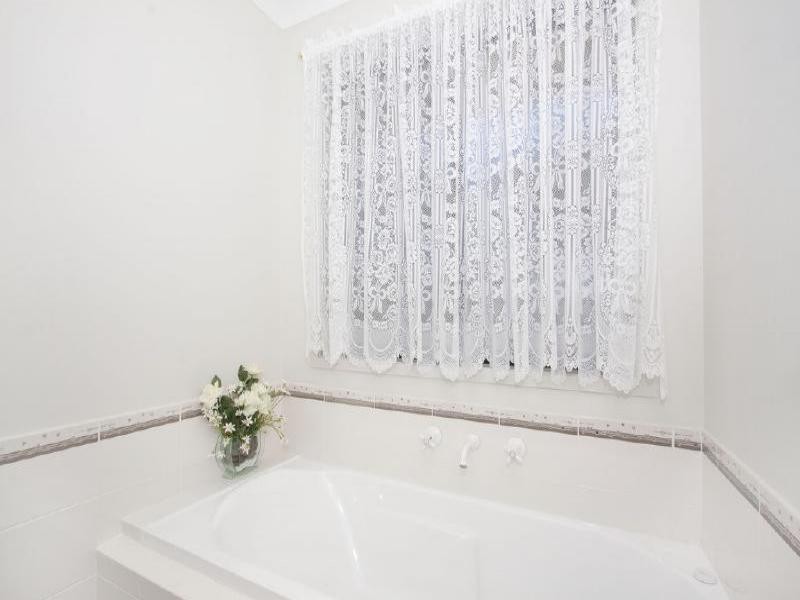 Summerland Point NSW 2259