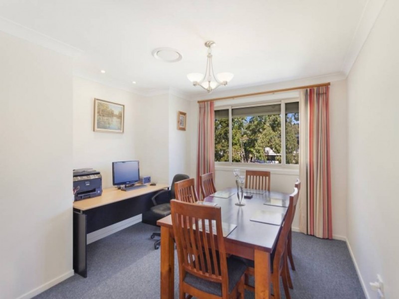 10 Kullaroo Rd, Summerland Point NSW 2259