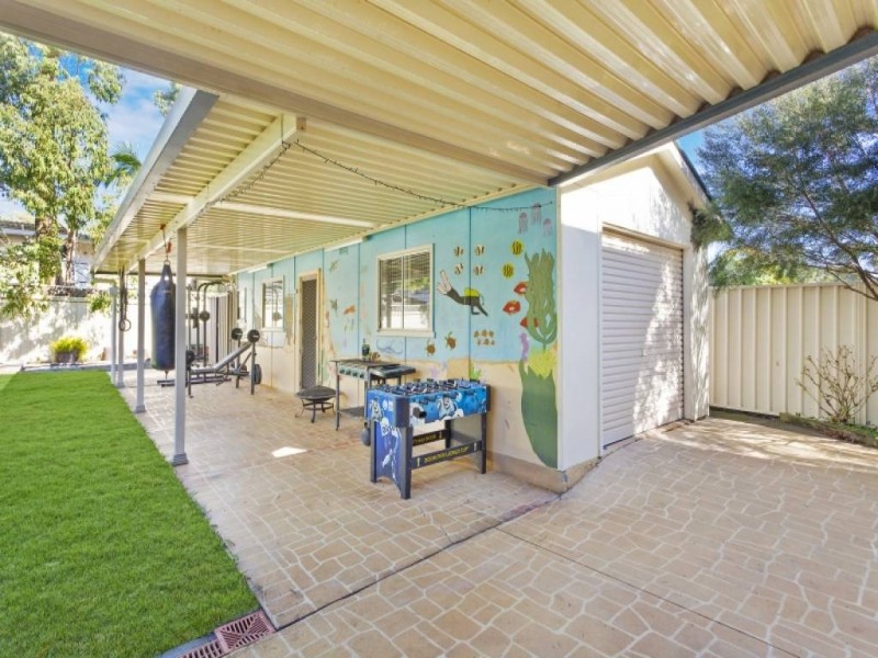 10 Kullaroo Rd, Summerland Point NSW 2259