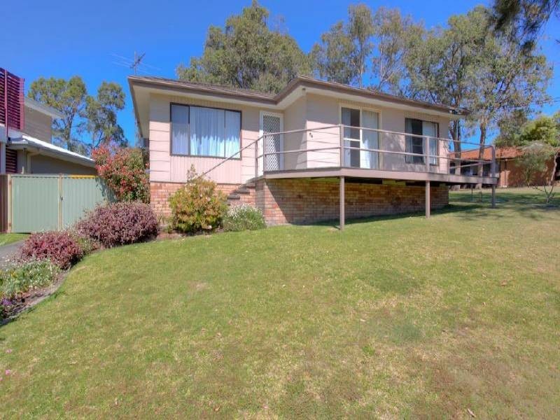 64 Kullaroo Road, Summerland Point NSW 2259