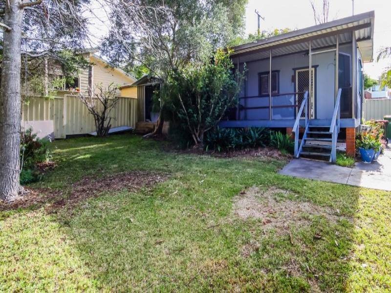 30 Aldinga Road, Gwandalan NSW 2259