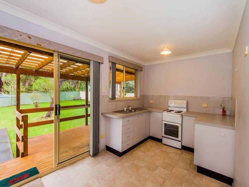 10 Goorawin Street, Gwandalan NSW 2259