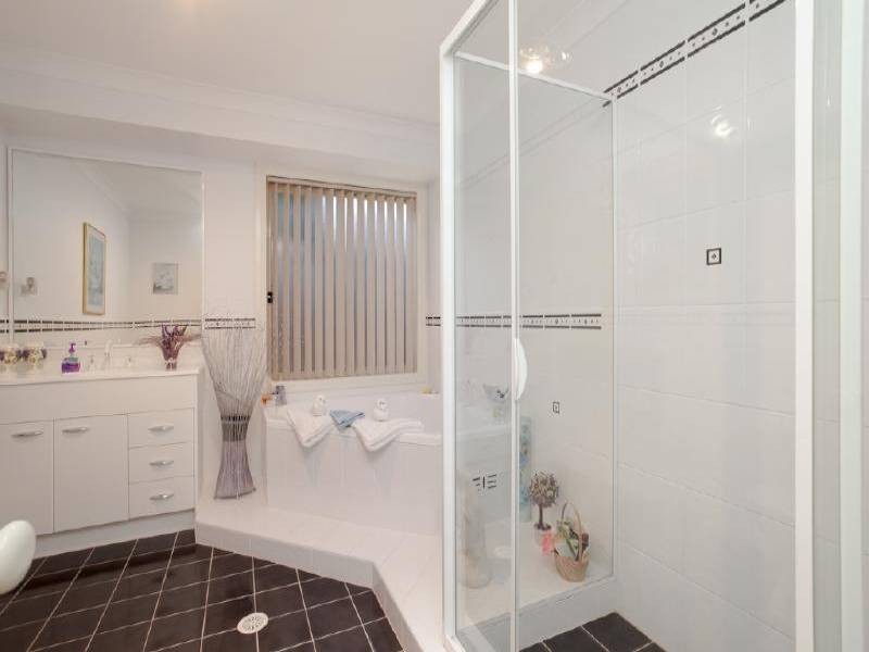 Summerland Point NSW 2259