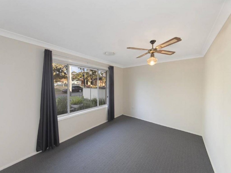 85 Cams Blvd, Summerland Point NSW 2259