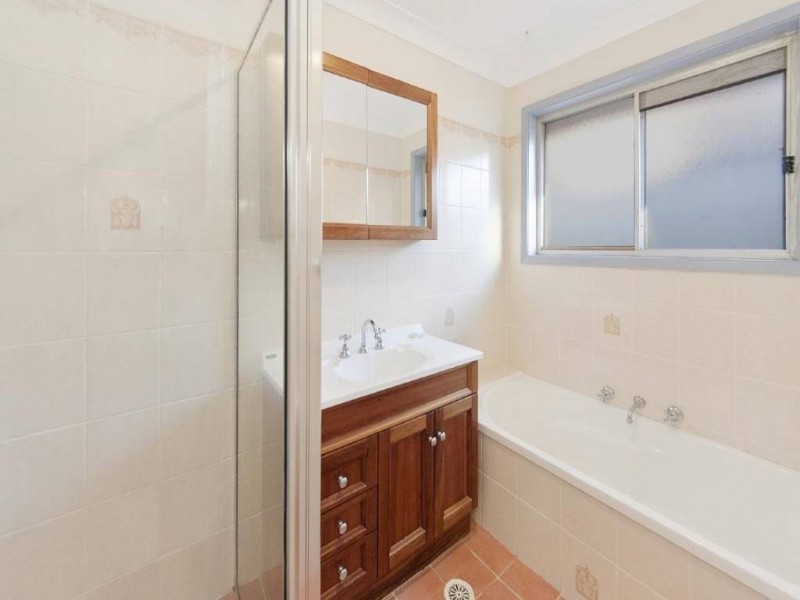 85 Cams Blvd, Summerland Point NSW 2259