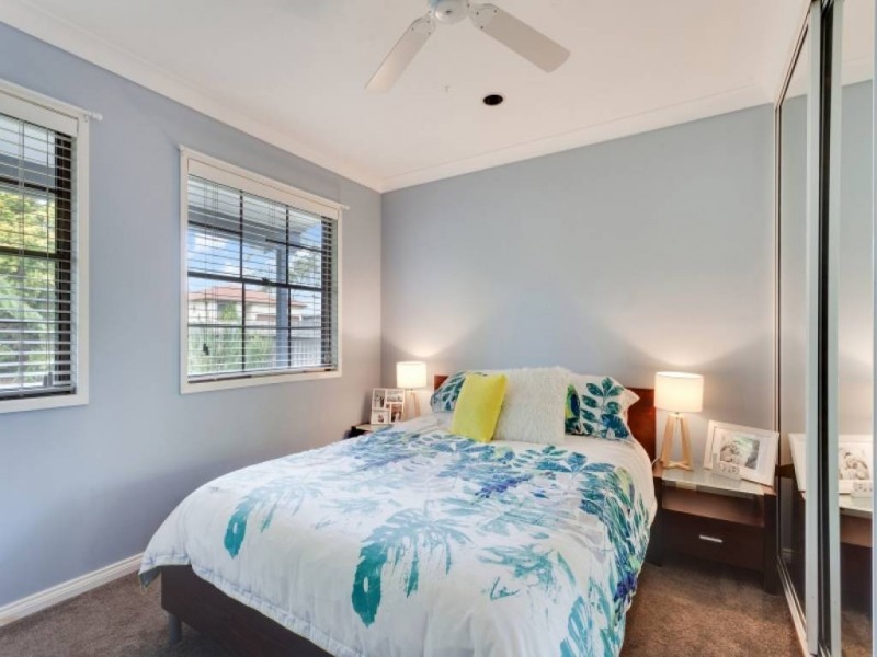 49 Leumeah Ave, Chain Valley Bay NSW 2259