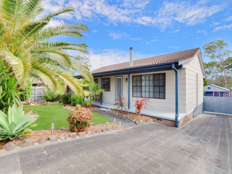 49 Leumeah Ave, Chain Valley Bay NSW 2259