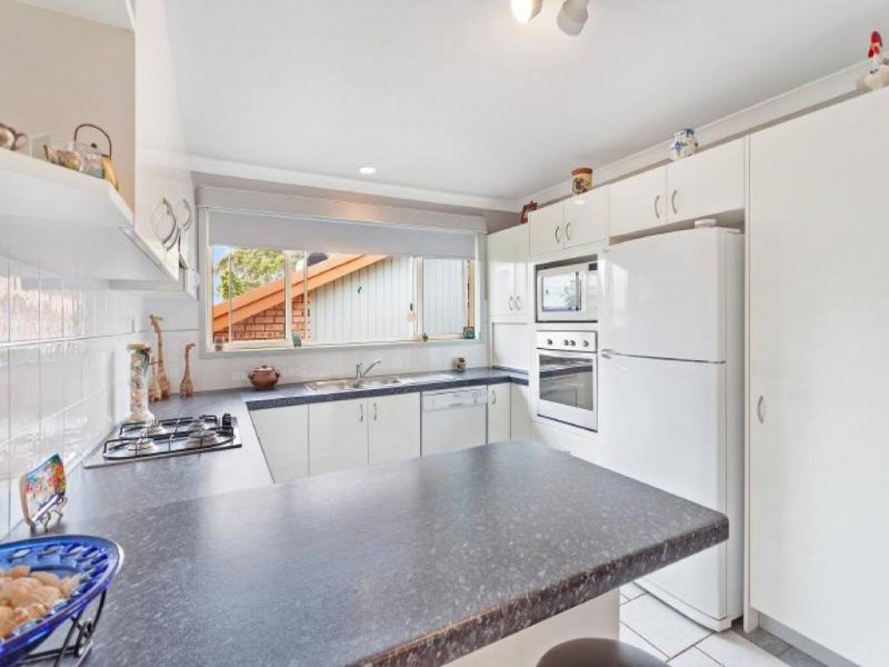 20 Winbin Crescent, Gwandalan NSW 2259