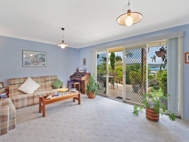 20 Winbin Crescent, Gwandalan NSW 2259