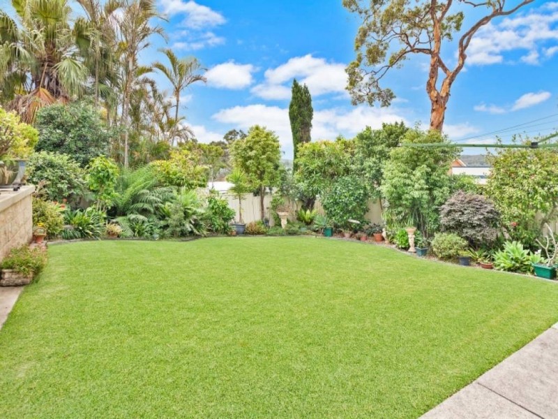 20 Winbin Crescent, Gwandalan NSW 2259