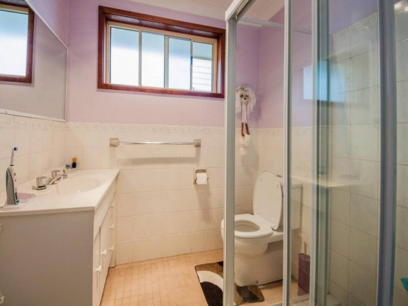 28 Nirringa Road, Summerland Point NSW 2259