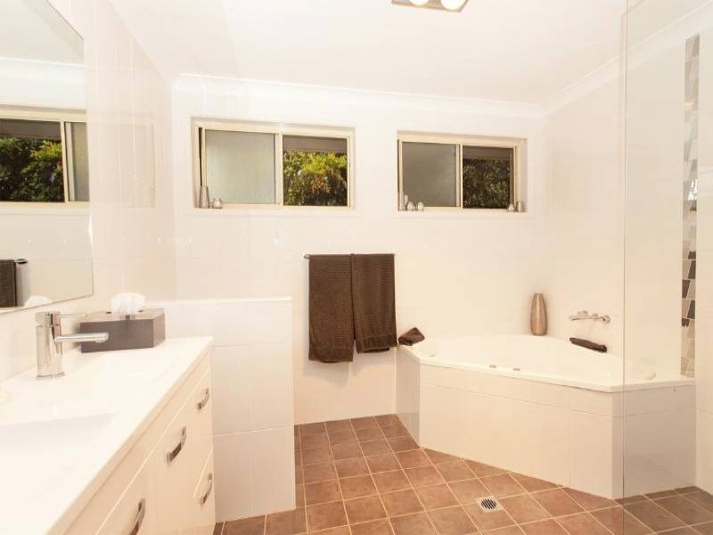 23 Bay Vista Way, Gwandalan NSW 2259