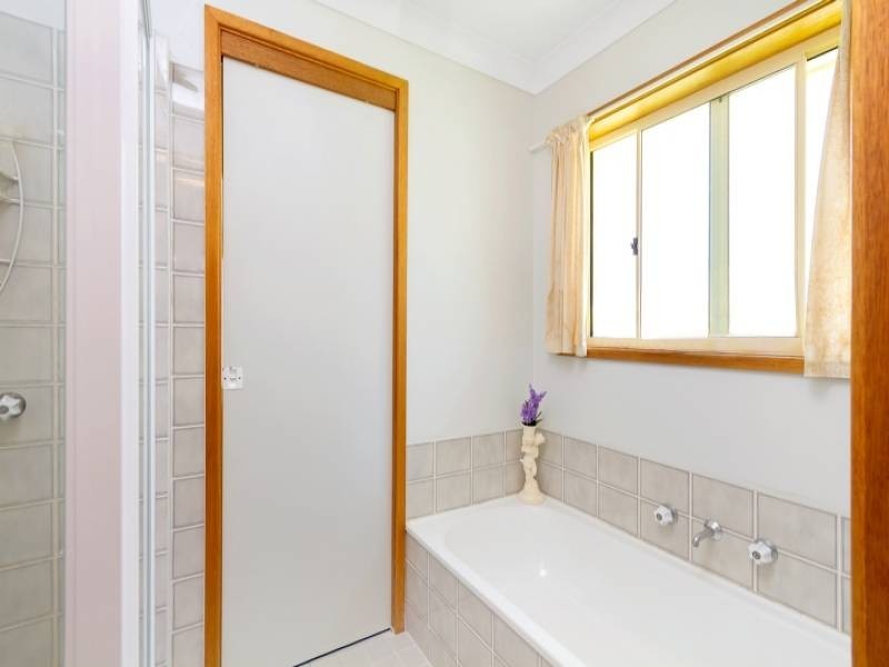 57 Yeramba Road, Summerland Point NSW 2259