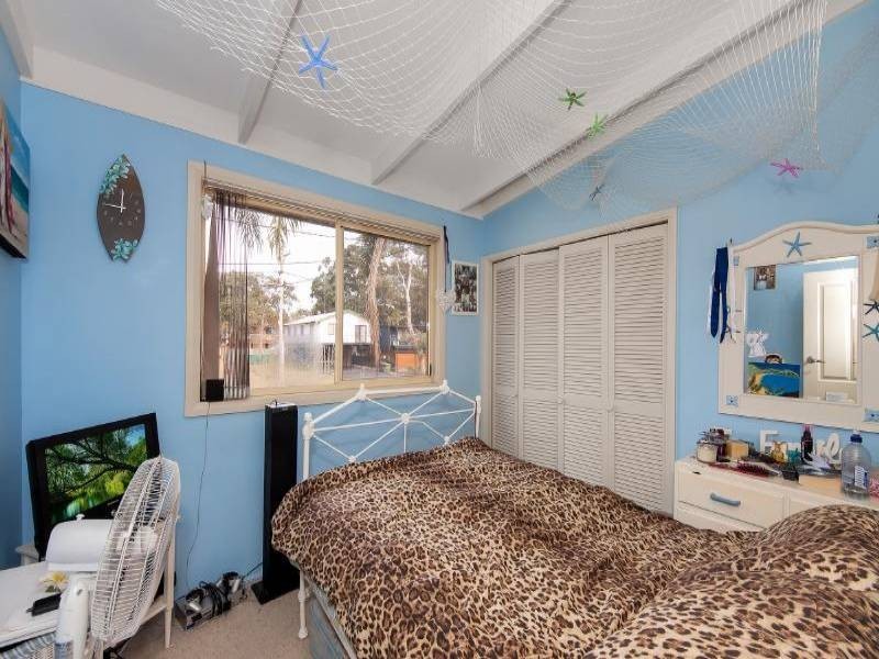 No 61 Cams Boulevarde, Summerland Point NSW 2259