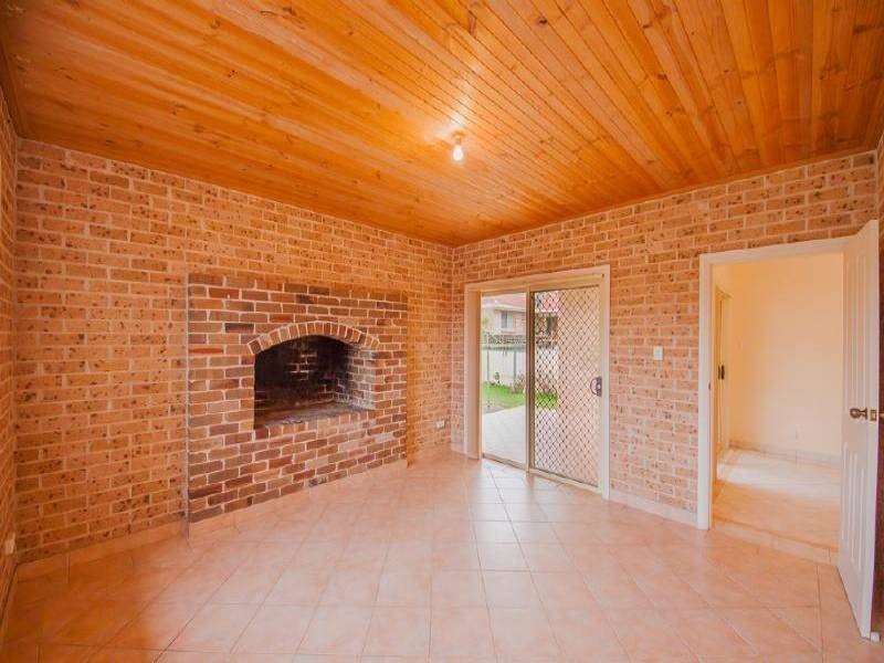 75 Winbin Cres, Gwandalan NSW 2259