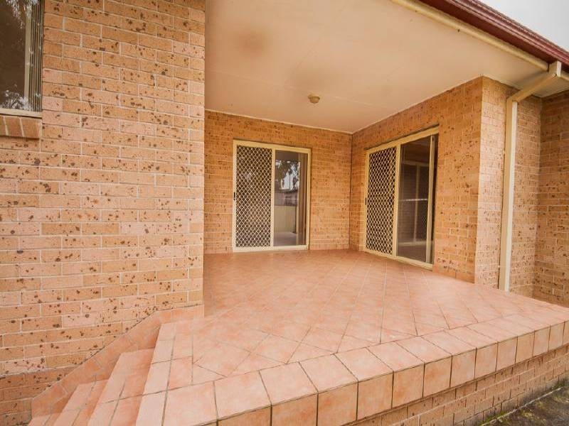 75 Winbin Cres, Gwandalan NSW 2259