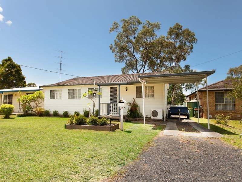 17 Goorawin Street, Gwandalan NSW 2259