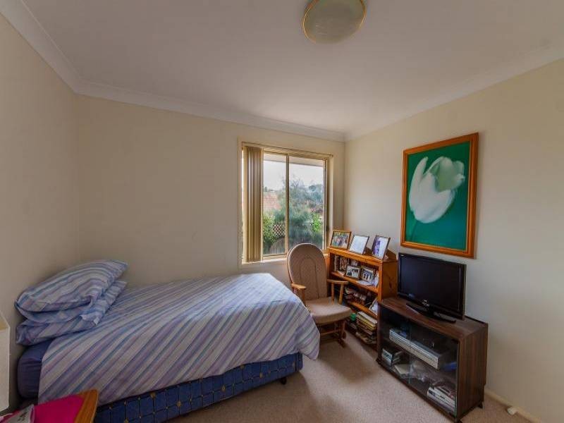 11 Mariner Close, Summerland Point NSW 2259