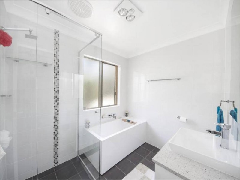 No 38b Gordon Ave, Summerland Point NSW 2259