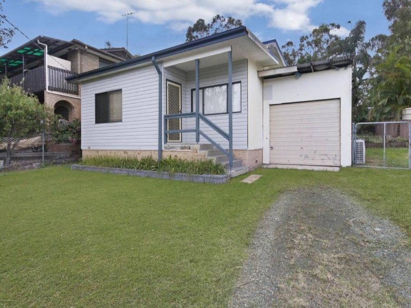 37 Quinalup St, Gwandalan NSW 2259