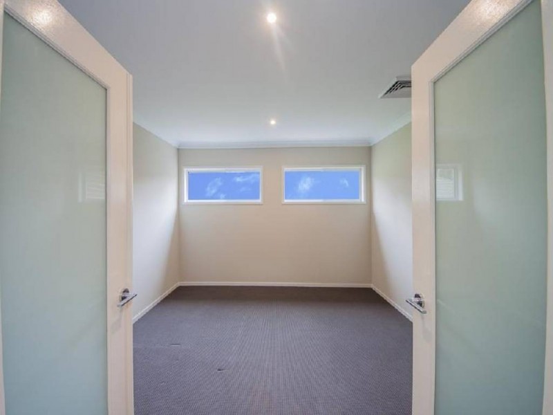 22 Anchorage Circle, Summerland Point NSW 2259