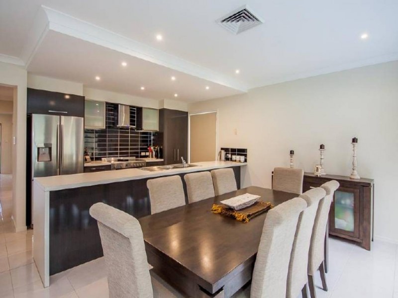 22 Anchorage Circle, Summerland Point NSW 2259