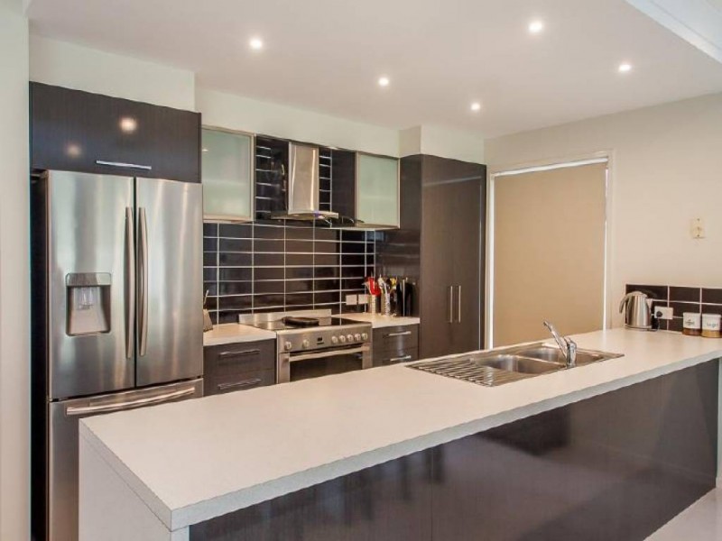 22 Anchorage Circle, Summerland Point NSW 2259