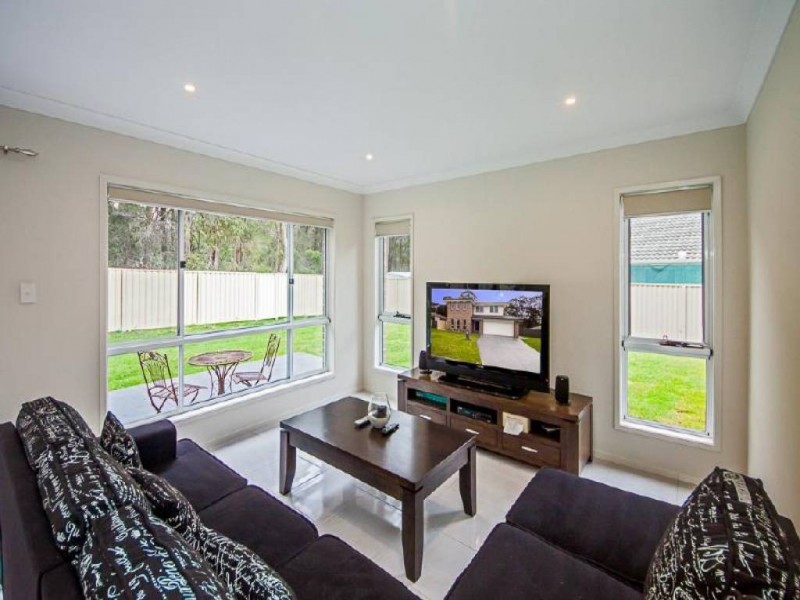 22 Anchorage Circle, Summerland Point NSW 2259