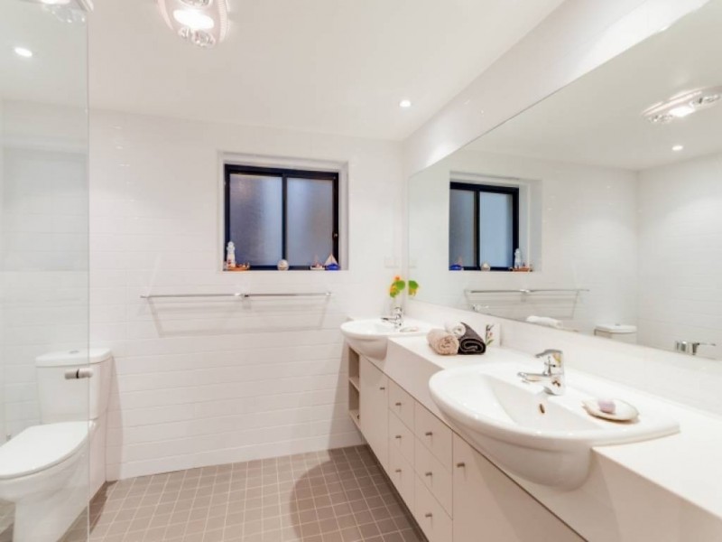 Summerland Point NSW 2259