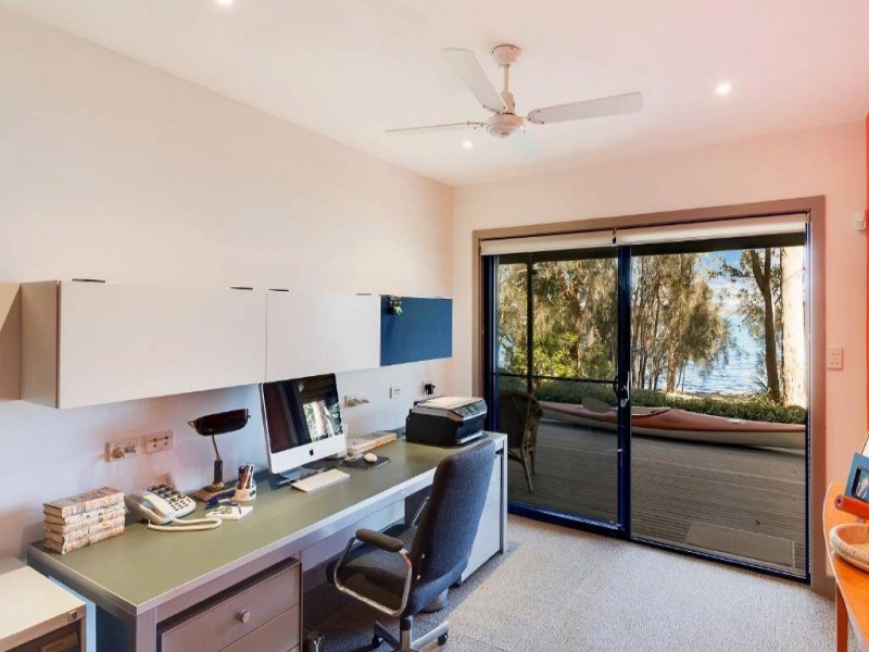 Summerland Point NSW 2259