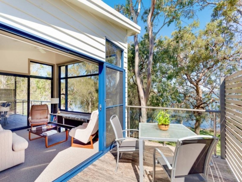 Summerland Point NSW 2259