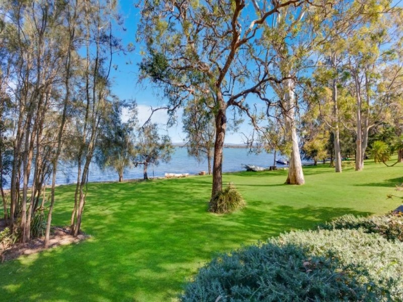 Summerland Point NSW 2259