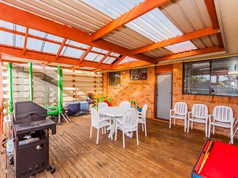 No 16 Quinalup Street, Gwandalan NSW 2259