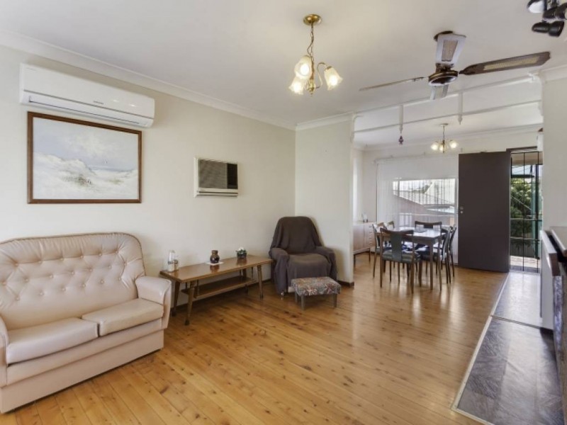 16 Rakumba Rd, Gwandalan NSW 2259