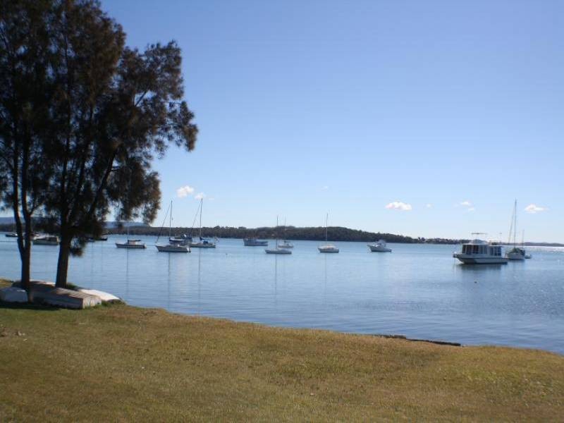 27 Kullaroo Road, Summerland Point NSW 2259