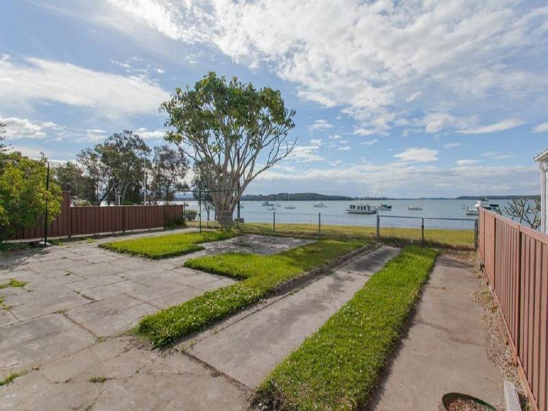 27 Kullaroo Road, Summerland Point NSW 2259
