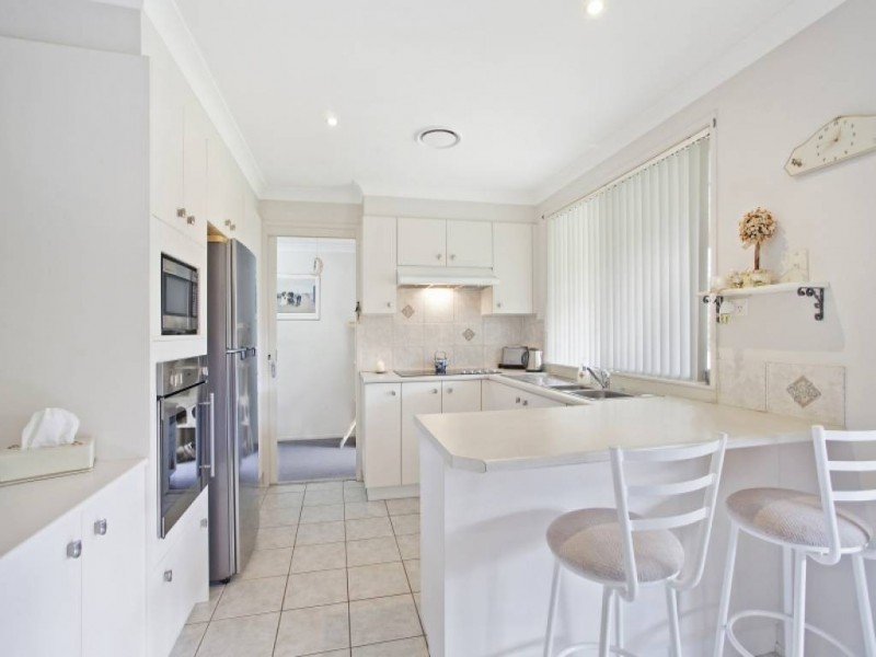 5 Anchorage Circle, Summerland Point NSW 2259