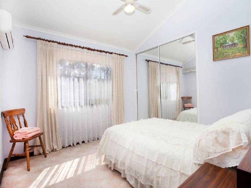 1 Moonah Place, Gwandalan NSW 2259