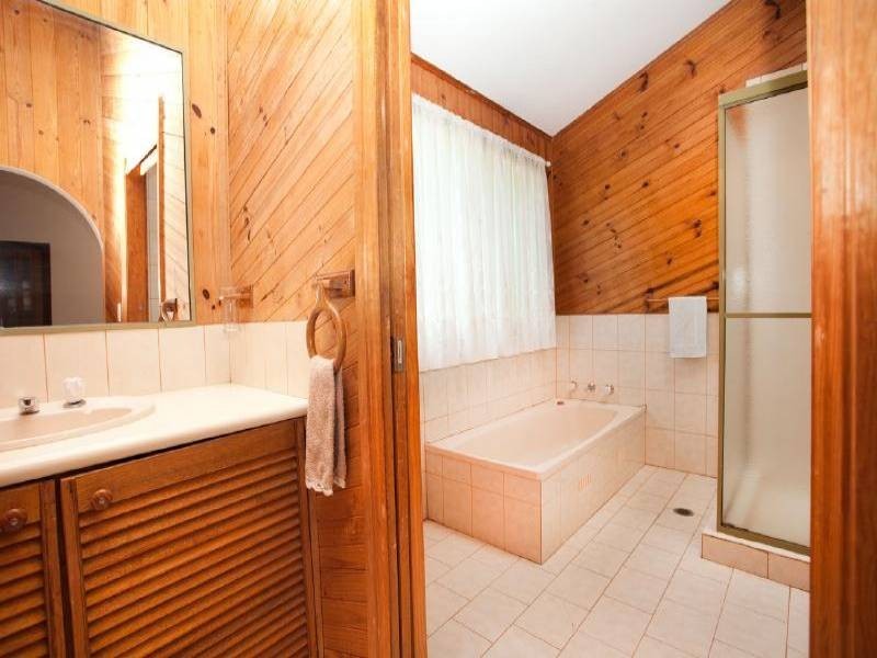 1 Moonah Place, Gwandalan NSW 2259
