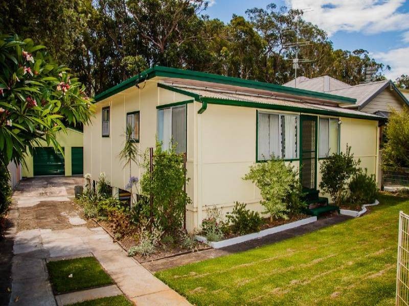 Summerland Point NSW 2259