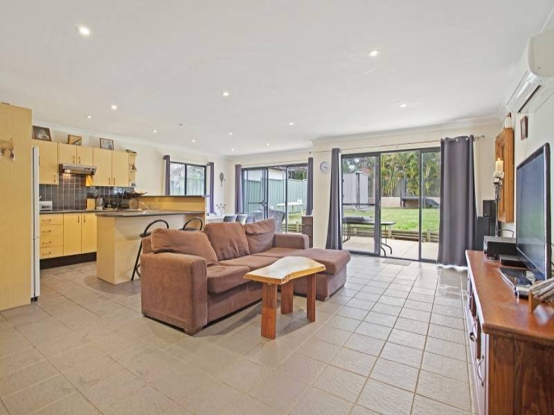 34 Collendina Road, Gwandalan NSW 2259