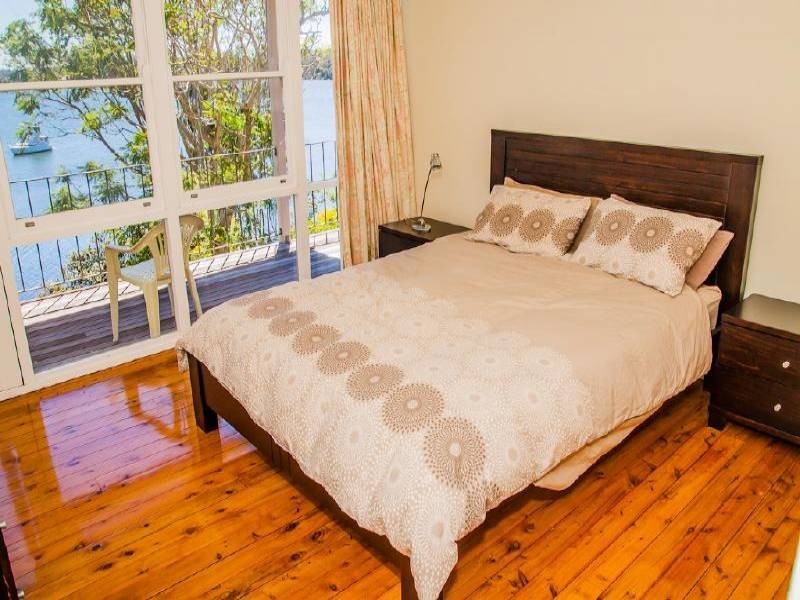 59 Gordon Avenue, Summerland Point NSW 2259