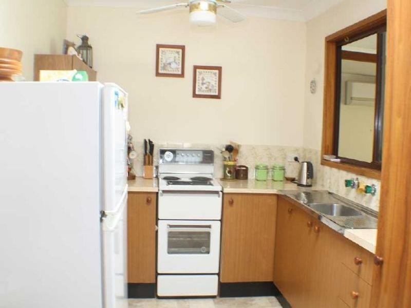 Mannering Park NSW 2259