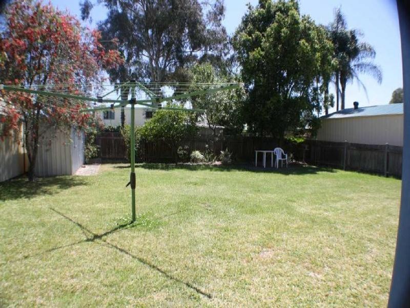 Mannering Park NSW 2259