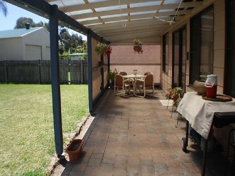 Mannering Park NSW 2259