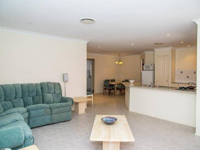 2 Mistral Close, Gwandalan NSW 2259