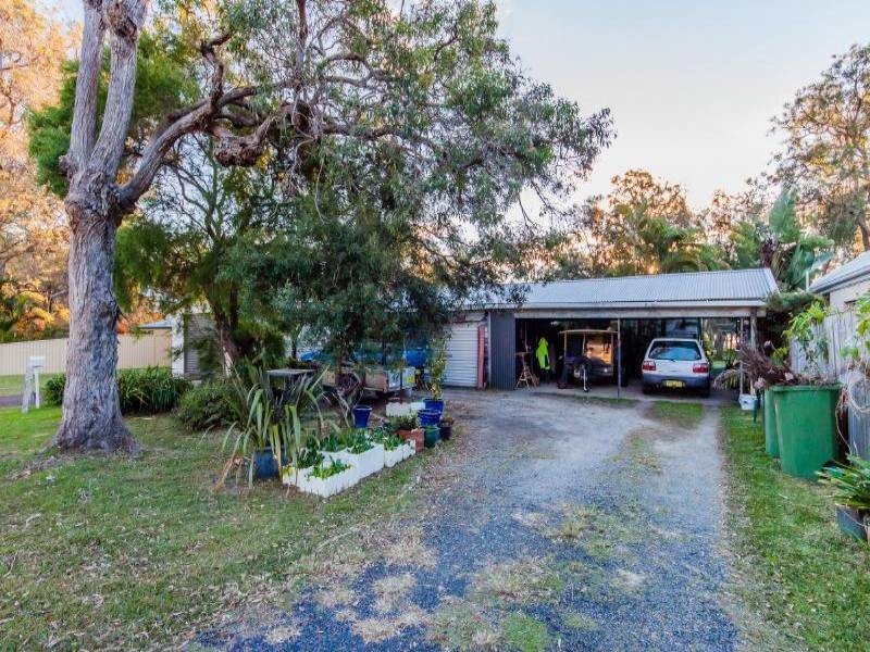 28 Ginganup Road, Summerland Point NSW 2259